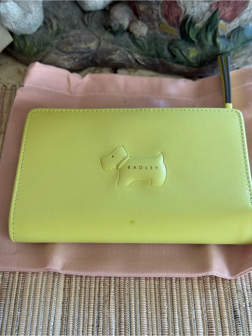 NEW RADLEY LONDON Green Puffy Leather  Medium Bifold Wallet (Small Blemish)